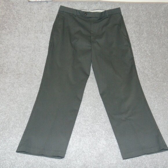 Dockers Khaki Pants Men's Size 36 x 30 Green Relaxed Premium Individual Fit - Picture 1 of 9